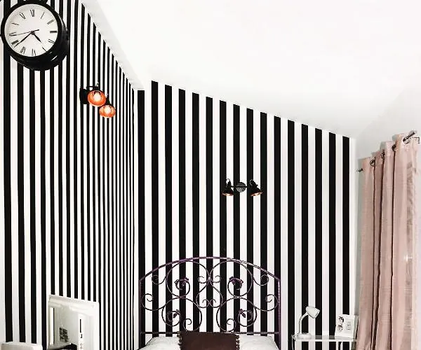 Alandala By The Center Apartmán *